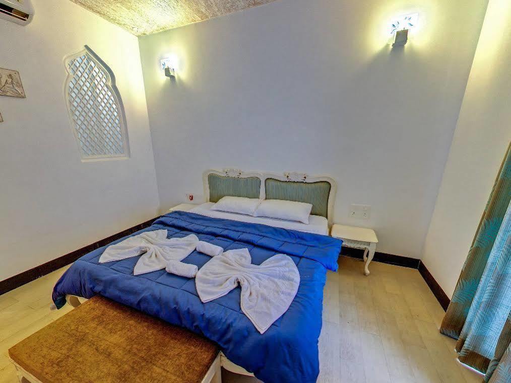 Pirache Art Hotel & Spa, Calangute Buitenkant foto